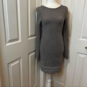 MODA INTERNATIONAL Gray Silver Long Sleeve V-Back Sheath Dress Size Small